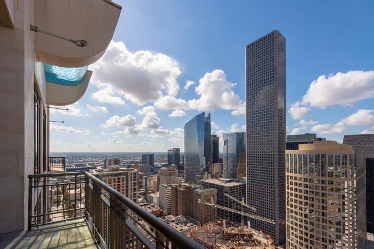 Penthouses in Houston for Rent Market Square Tower