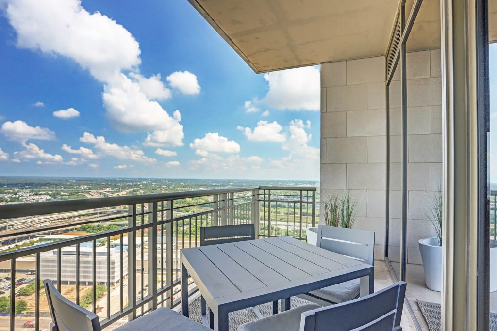 Market Square Tower Residence F Balcony